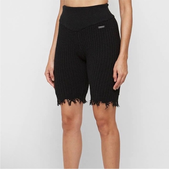 Maniere De Voir Shorts Maniere De Voir Distressed Knitted